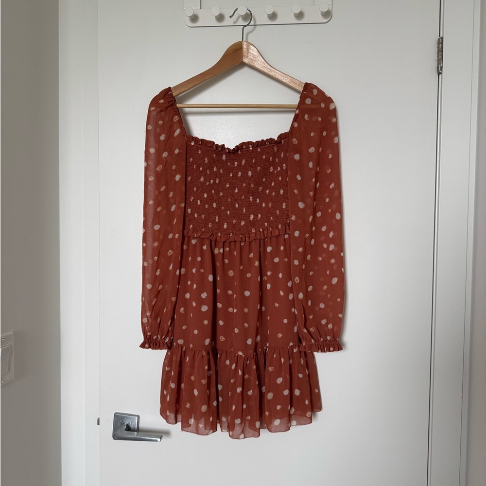 Aritzia Wilfred Tempest Smocked Dress